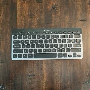 K810 Logitech Bluetooth Keyboard